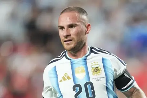 بلا هزيمة في تاريخ المونديال.. ماك أليستر يحقق رقمًا قياسيًا بكأس العالم مع الأرجنتين